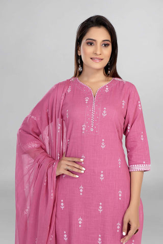 Pink Colour Beautiful Casual Wear Kurti Paired With Pant Dupatta