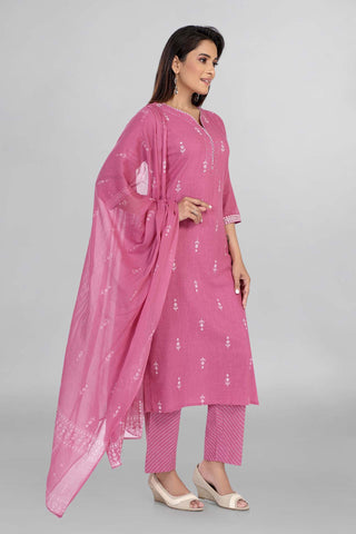 Pink Colour Beautiful Casual Wear Kurti Paired With Pant Dupatta