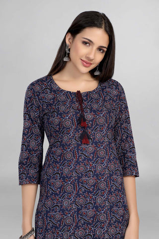 Blue Colour Floral Printed Casual Wear Kurti