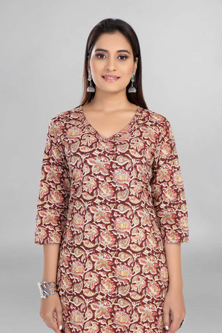 Maroon Colour Casual Wear Printed Kurti