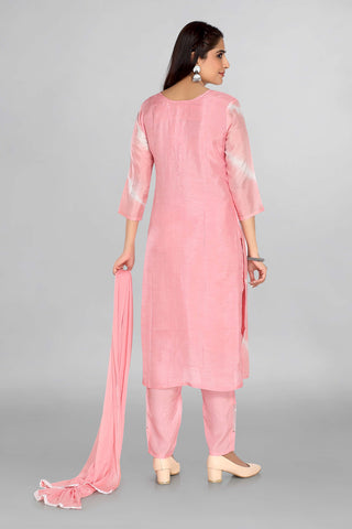 Baby Pink Colour Kurta With Neck Line Moti Work Paired With Plain Pant Chiffon Dupatta