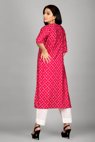 Dark Pink Kurta With Beautiful Neckline