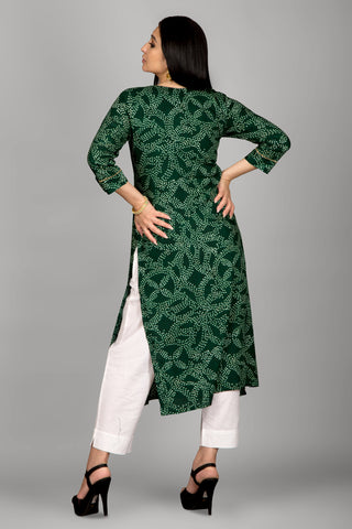 Green Colour Kurta With Beautiful Neckline Work