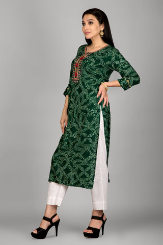 Green Colour Kurta With Beautiful Neckline Work