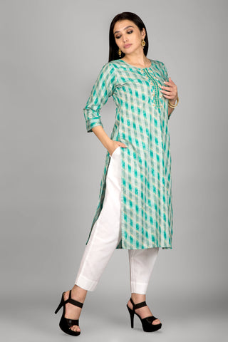 Green Colour Kurta With Beautiful Neckline Hand Embroidery