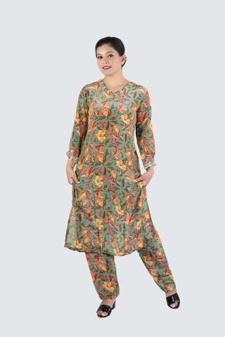 Green Colour Folral Printed Kurti Paired With Pant