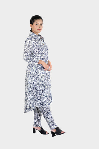 Blue Colour Printed Kurti Paired With Printed Pant