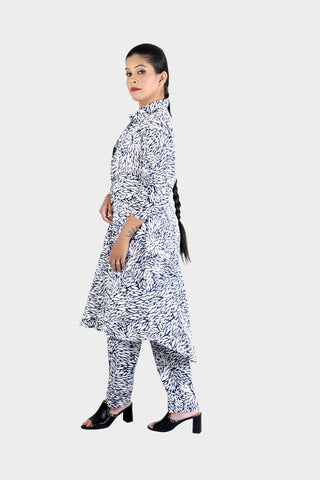 Blue Colour Printed Kurti Paired With Printed Pant