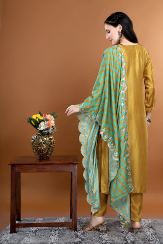 Olive Colour Round Neck Kurta Paired With Pant And Dupatta